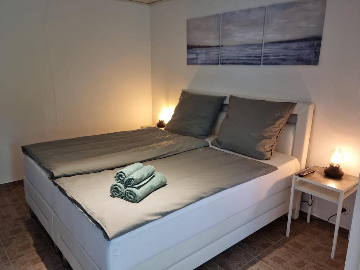 Gasthaus & Restaurant Dahlemer Binz Dahlem  Ngoại thất bức ảnh